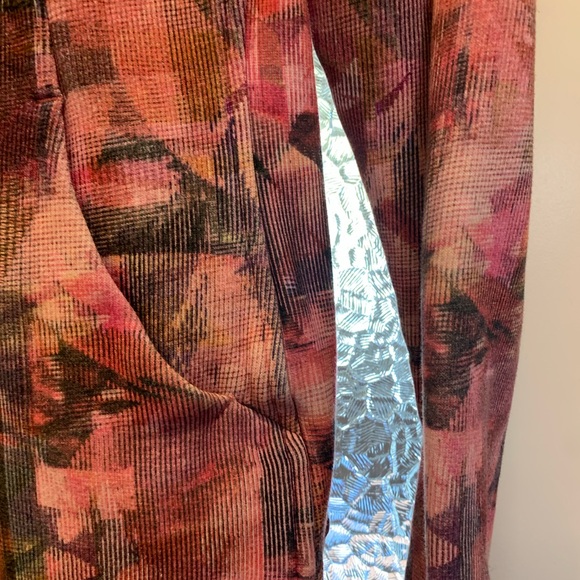 Lululemo jacket - Picture 4 of 11